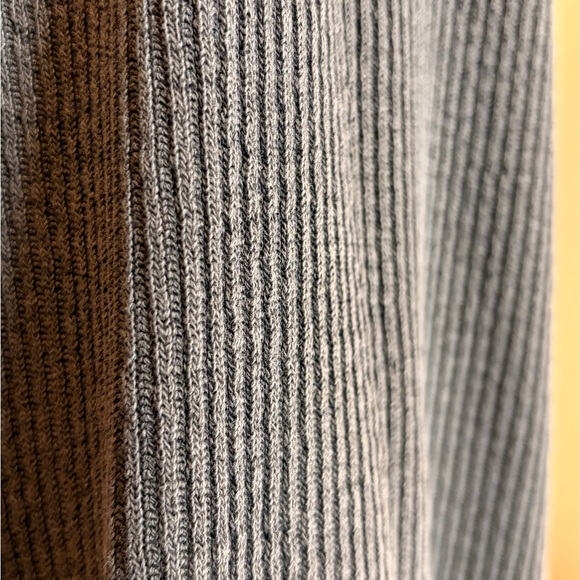 Aerie Charcoal Zip-Up Hoodie - Picture 3 of 4